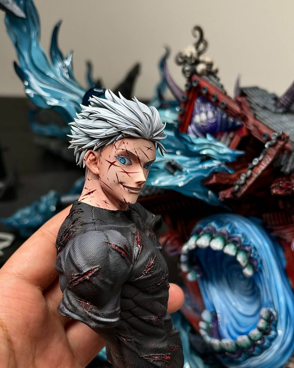 Gojo Satoru 1/6 resin Figure and Statue by Damocles Studio from Jujutsu Kaisen, hand-held prototype close-up showing face and upper-body paintwork